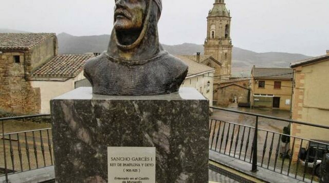 Muere Sancho Garcés I