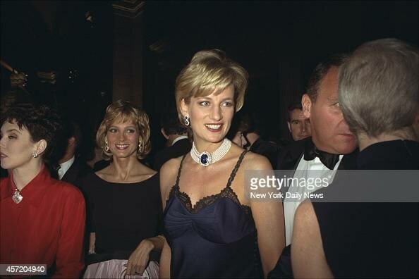 Lady Di acude a la MET Gala