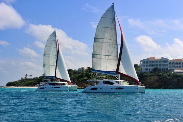 L'homme construit les premiers bateaux a voile