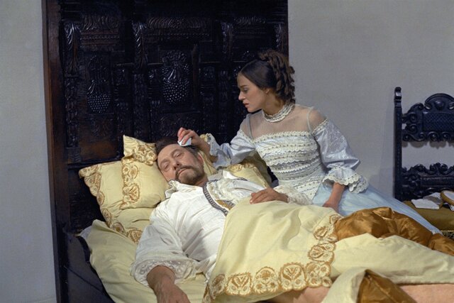 Ellenfele megsèrül