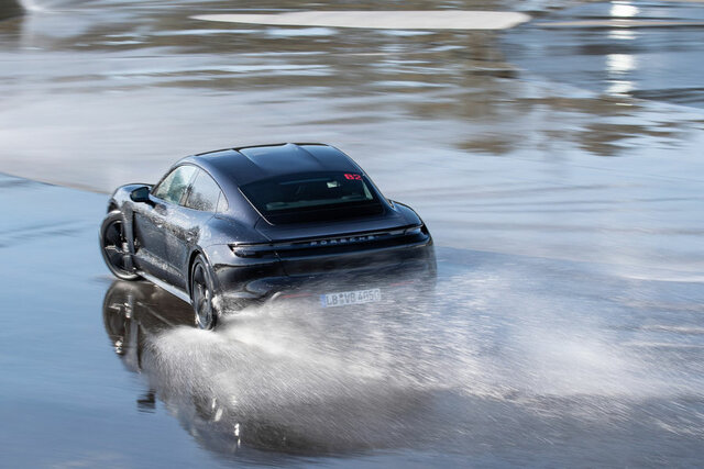 invention du moteur qui porte son nom