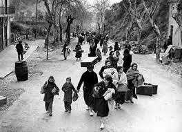 Les tropes de Franco arriben a la frontera de Catalunya. Exili massiu de republicans cap a França.