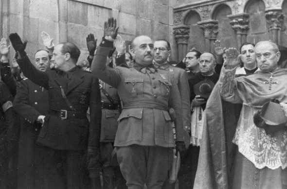 Les tropes de Franco arriben a la frontera de Catalunya. Exili massiu de republicans cap a França