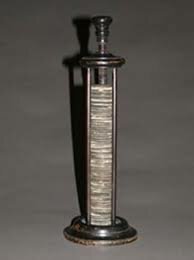 l'homme invente la pile électrique