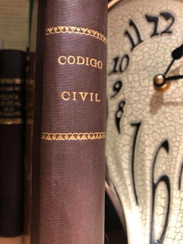 1883 se dictaron las leyes relativas a la colonización y las compañías deslindadoras