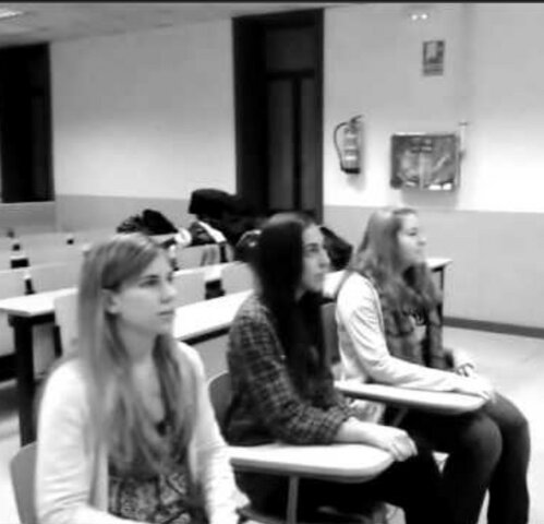 Estudio experimental sobre formación de normas –efecto autokinético