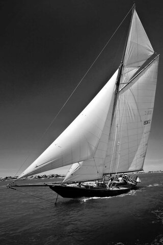Les premiers bateaux à voiles