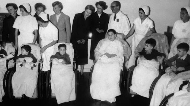 Primera etapa: centrada en la disfunción de los sistemas músculo-esqueléticos y neuromuscular periférico.