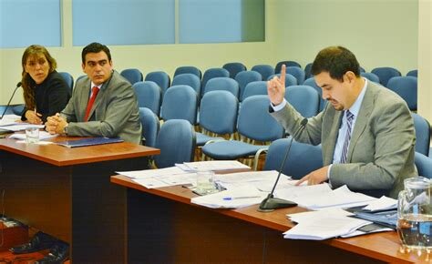 Arbitraje derivado o tribunal de arbitraje anexo