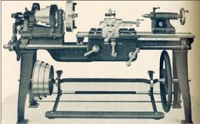 Primer torno automático