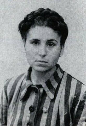 Dolors Casadellà s’uneix al maquis.