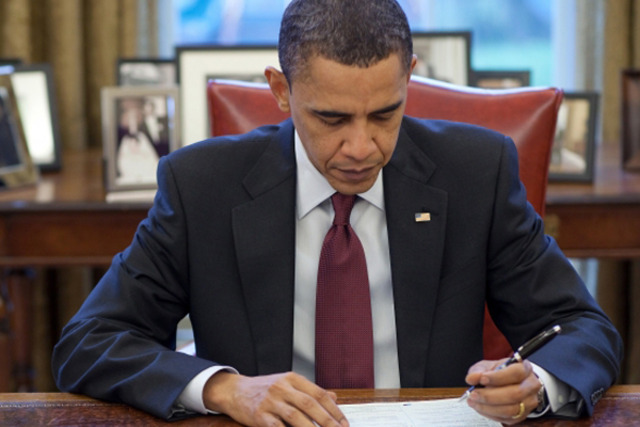 2010 Census-President Obama participates live