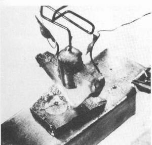 Primer uso de un transistor