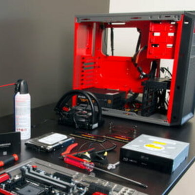 Timeline: Dispositivo básico de construcción de las computadoras