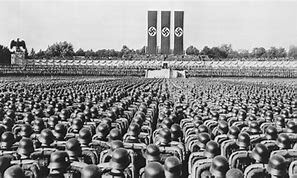 L’Alemanya nazi envaeix França