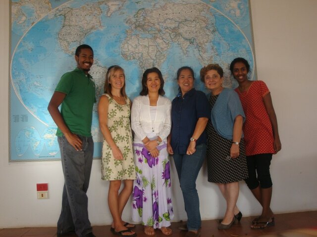 3.	Cofundadora, directora y profesora del Posgrado en Arquitectura EAUCR