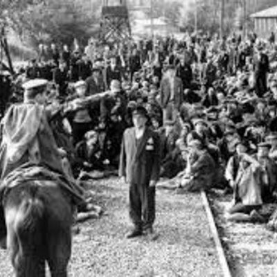 Timeline: Holocaust Timeline