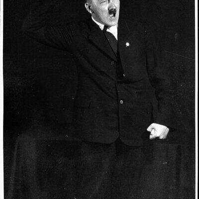 Timeline: Hitler rehearsing his speech making