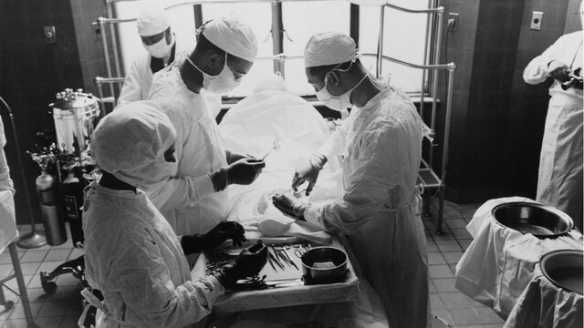 Primeros usos de la radioterapia contra el cáncer