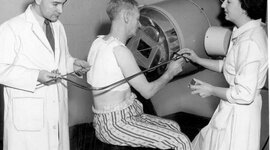 Timeline: Línea del tiempo de la evolución de los tratamiento contra el cáncer - siglo XIX-XX