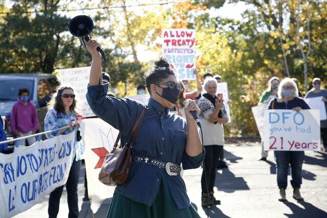 Nova Scotia: Mi’kmaq Lobster Sale Protests