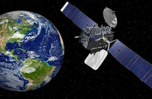Canadá y Estados Unidos desarrollaron satélites para comunicaciones dentro de Norteamérica.