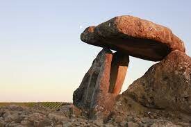 Sorginen Txabola trikuharria (Bilar, Araba)