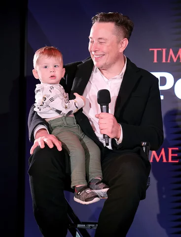 Elon Musk's wife gives birth