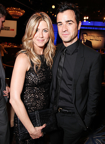 Comienza a salir con Justin Theroux