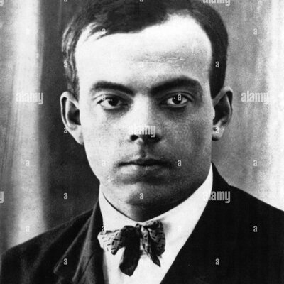 Timeline: Antoine de saint exupery