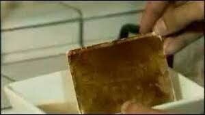 Plata pulida y vapores de oído