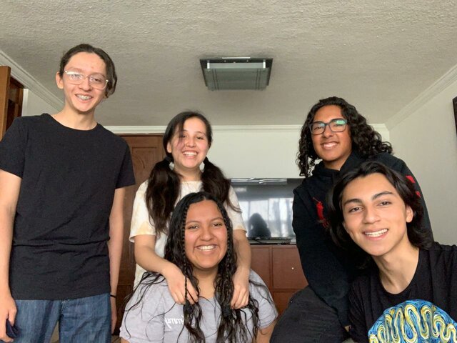 Sigo frecuentando a mis amigos