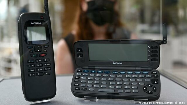 Aparece el primer teléfono con acceso a la red