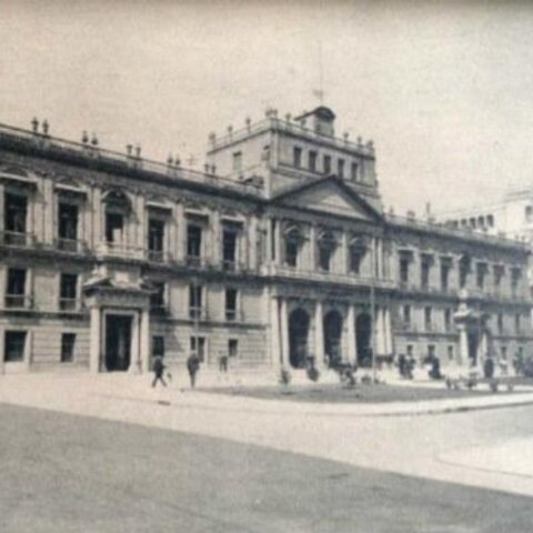 se lleva a cabo la primera catedra de quimica en america