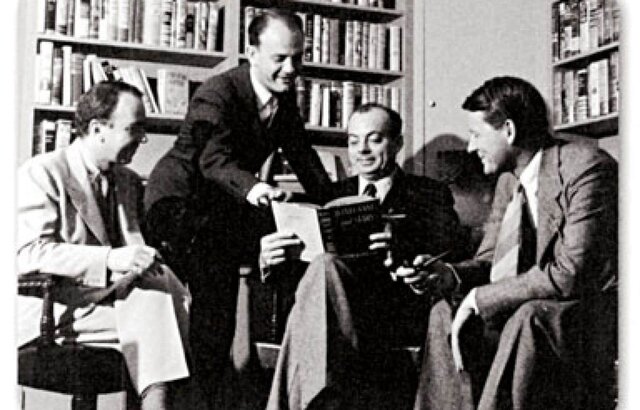 St-Exupéry publie "Le Petit Prince"