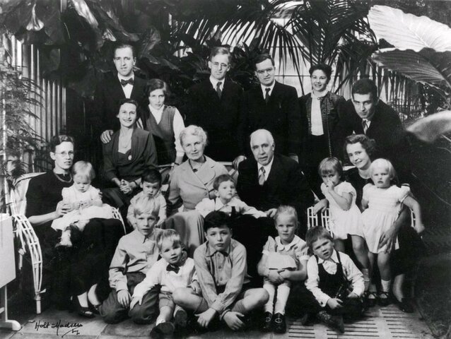 Niel Bohr's Family