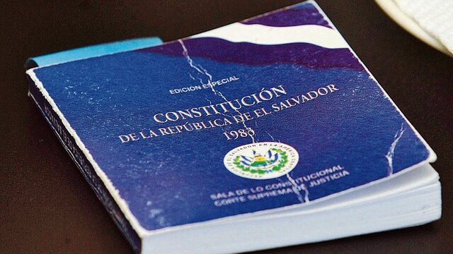 1983 - Constitución de El Salvador