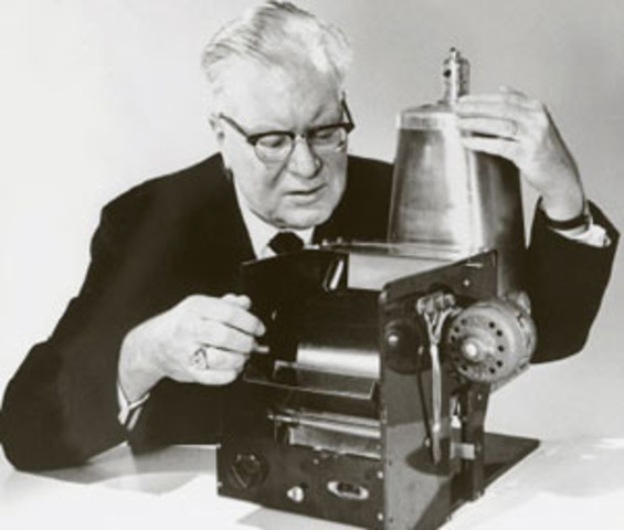 Chester Carlson receives patent for electric photography