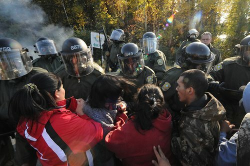 Quebec: Barriere Lake Blockade