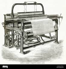 Edmund Cartwright inventa el telar mecánico.