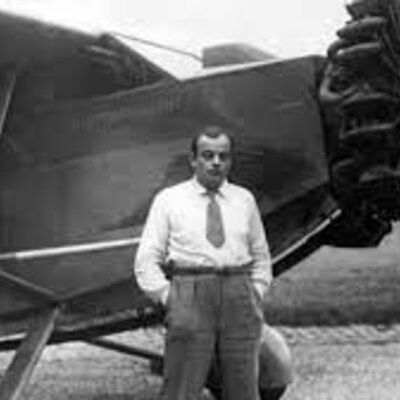 Timeline: Antoine de Saint-Exupéry par Enrique Jiménez
