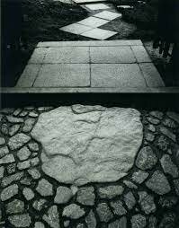 Richard Long inicia una serie de largos viajes a América del Norte