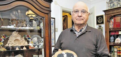 "General tem mais de 1800 presépios de vários países"