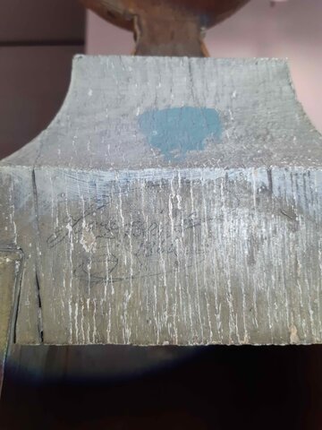 Potlood op buitenkant pinakel