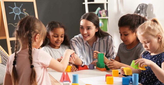 Fundación de Licenciatura en Pedagogía