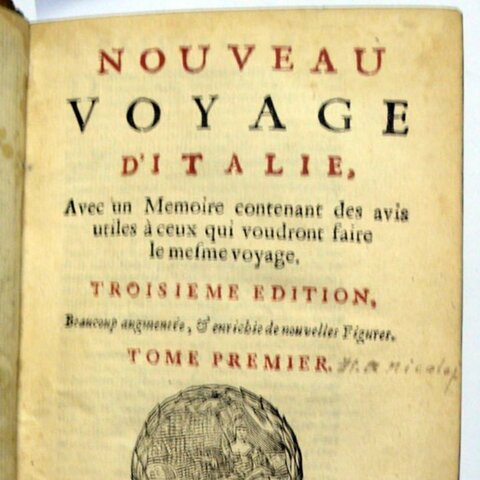 Se menciona el término "El gran tour"