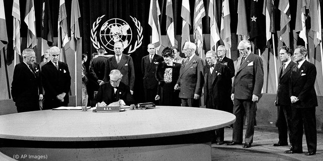 CARTA FUNDACIONAL DE LAS NACIONES UNIDAS Y ACUÑACIÓN DEL TERMINO