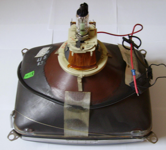 Primer tubo electrico