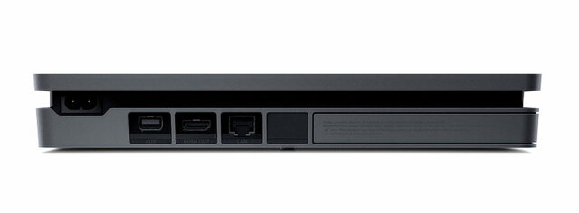 Play Station 4 Slim
