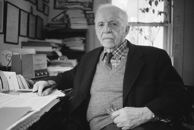 Edward L. Bernays se convierte en agente de prensa